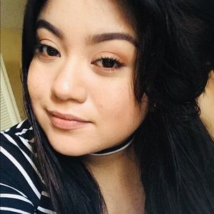 Meet your Posher, Daniela